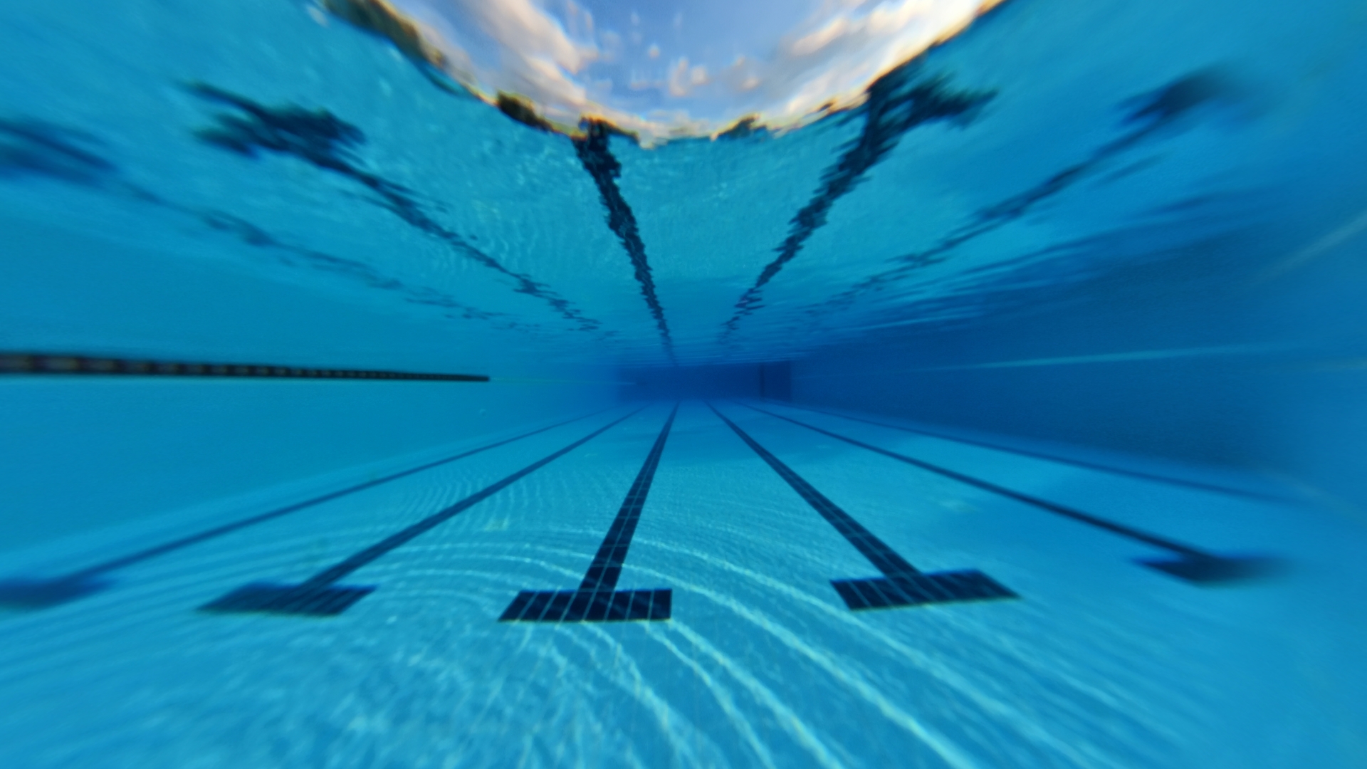 Piscina Sueddane Underwater